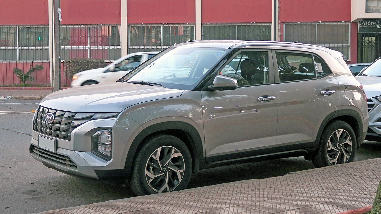 Hyundai Creta: Creta gris de la versión Design, vista delantera de tres cuartos